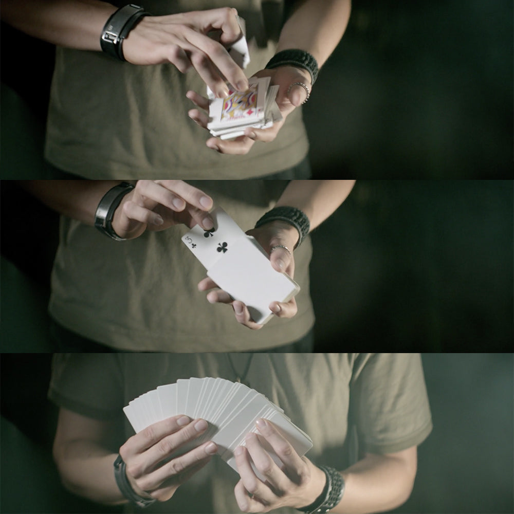 Explore the Magic Vanishing Deck with blank cards that transform into a vibrant, full-color poker deck in a flash!