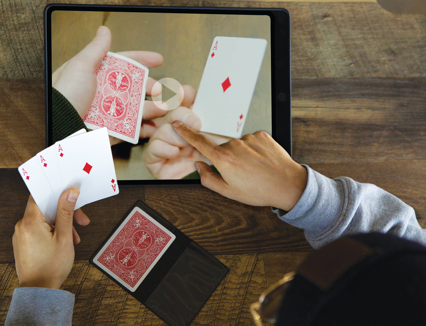 Invisible Aces - A Vanishing Card Trick