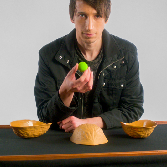 Giant 3 Shell Game